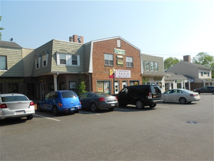 E. Main St, Huntington, 19k SF