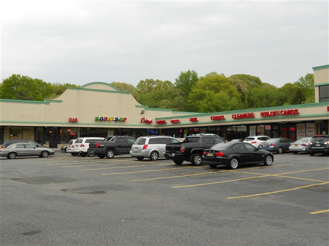 Jericho Tpke, Smithtown, 27k SF